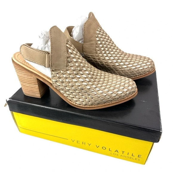 Very Volatile Sandra Heel in Beige Size 9 - Picture 1 of 8